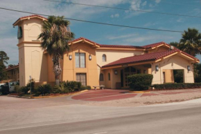Отель La Quinta Inn by Wyndham Lufkin  Лакин